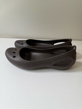 CROCS Women’s Slip-On Ballet Flats - Dark Brown